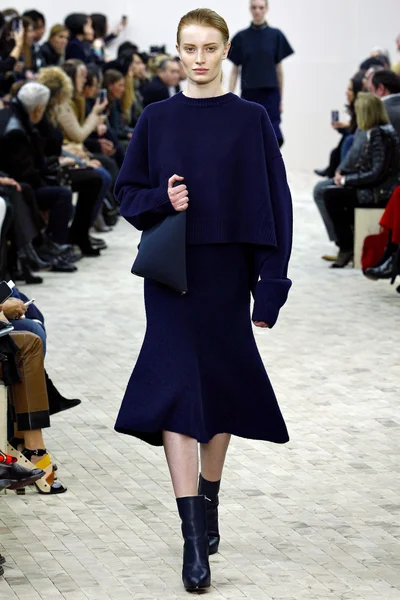Look 29